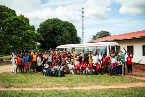 Photo de groupe des jeunes de l'AESI Tanzanie